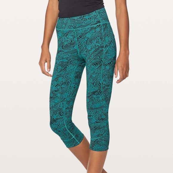 New Lululemon In Movement Crop Leggings 6 Everlux 19" Kitakami Spirit Green - Picture 3 of 5